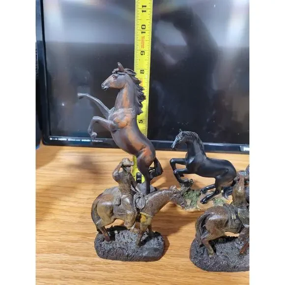 Southwest Theme Small resin Figures, horses, Cowboy 6 - Picture 12 of 16